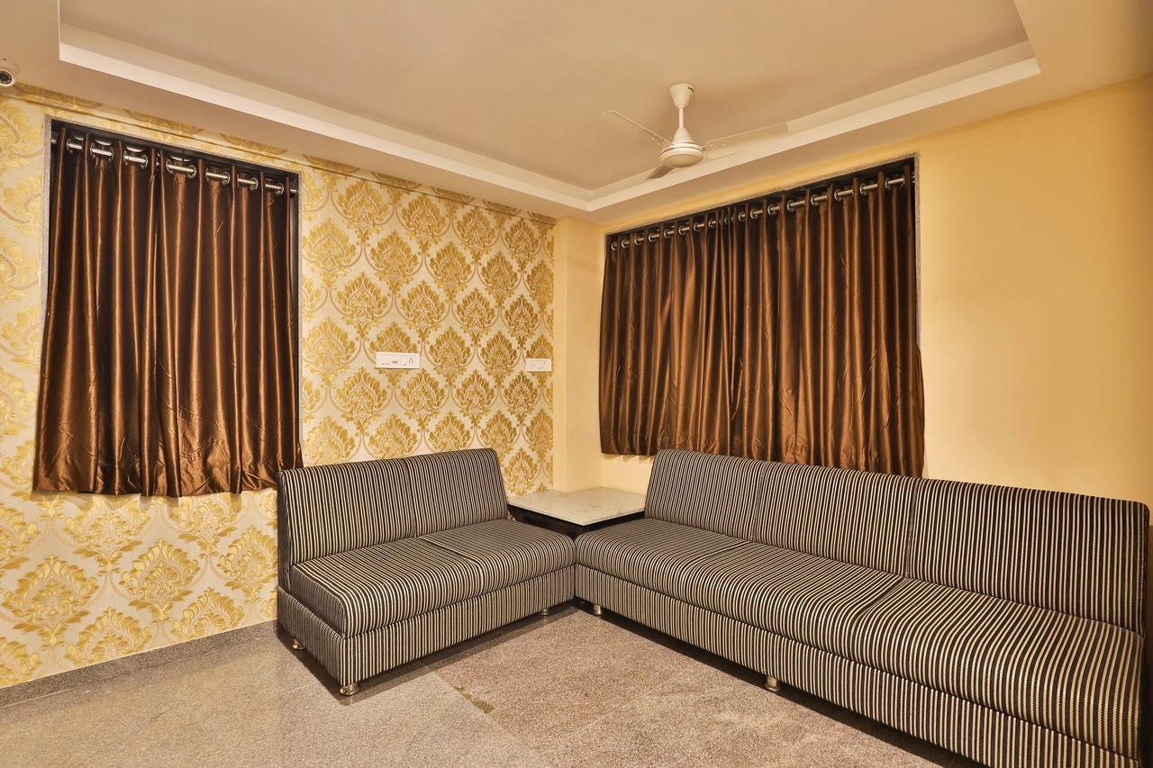 Hotel Royal Rituals Surat Exterior foto