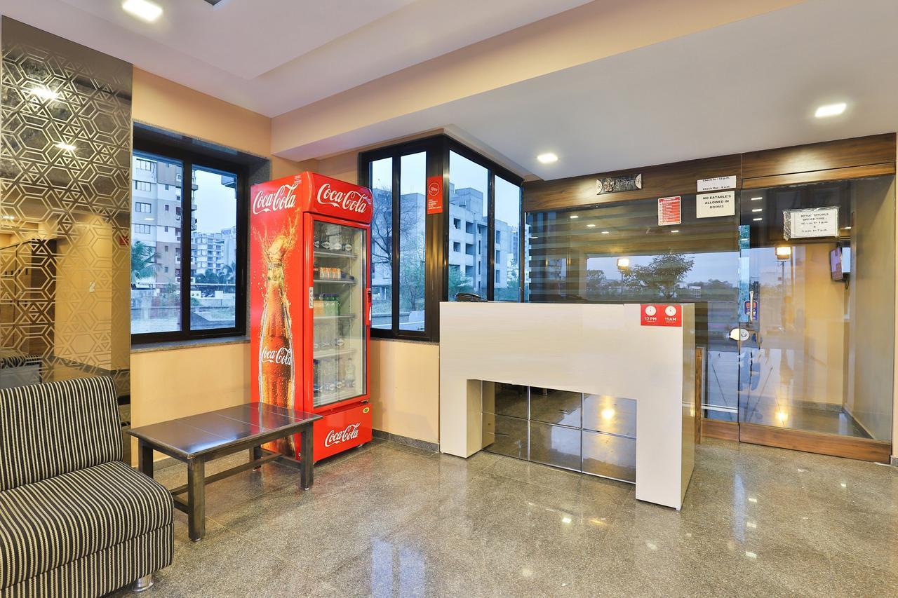Hotel Royal Rituals Surat Exterior foto