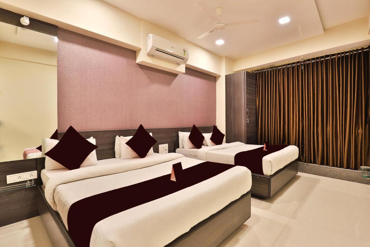 Hotel Royal Rituals Surat Exterior foto