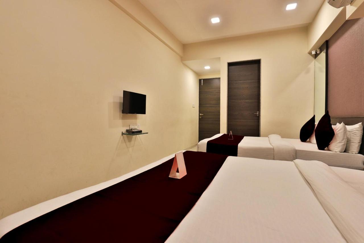 Hotel Royal Rituals Surat Exterior foto
